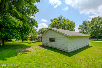 2315 Pikes Peak Blvd, Louisville, KY 40214