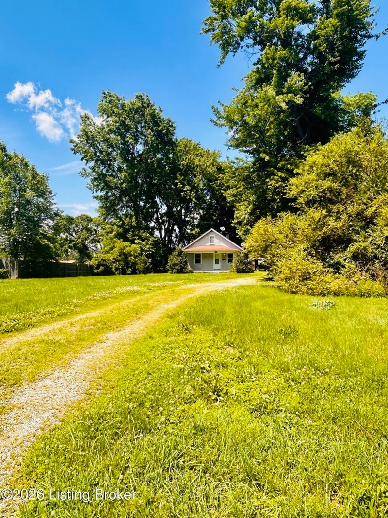 2315 Upper Hunters Tc, Louisville, KY 40216