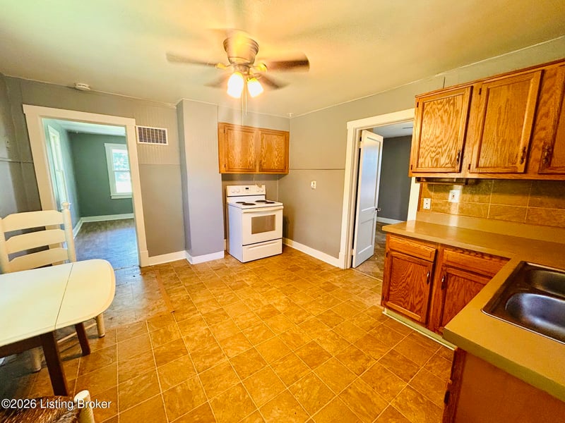 2315 Upper Hunters Tc, Louisville, KY 40216