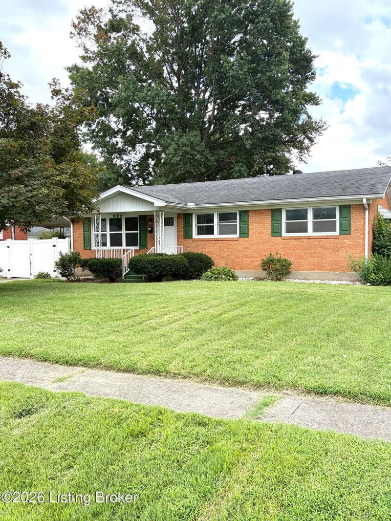 2318 Mary Catherine Dr, Louisville, KY 40216