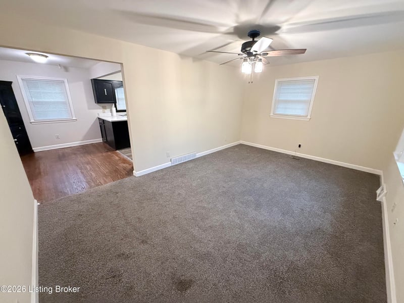2323 Ecton Ln, Louisville, KY 40216