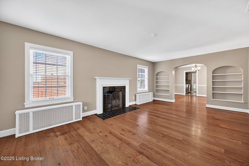 2325 Broadmeade Rd #2, Seneca Gardens, KY 40205