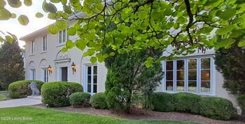 2328 Village Dr, Louisville, KY 40205