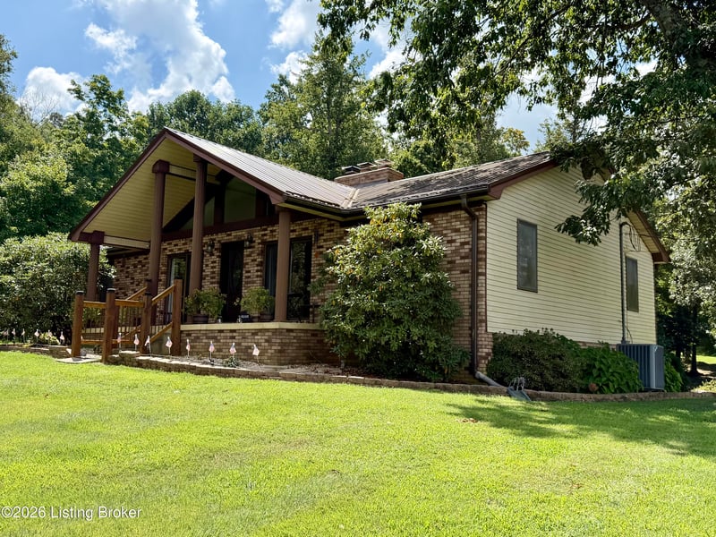 233 Berrytown Rd, Rineyville, KY 40162