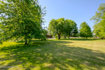 233 N Myers Rd, Brooks, KY 40109