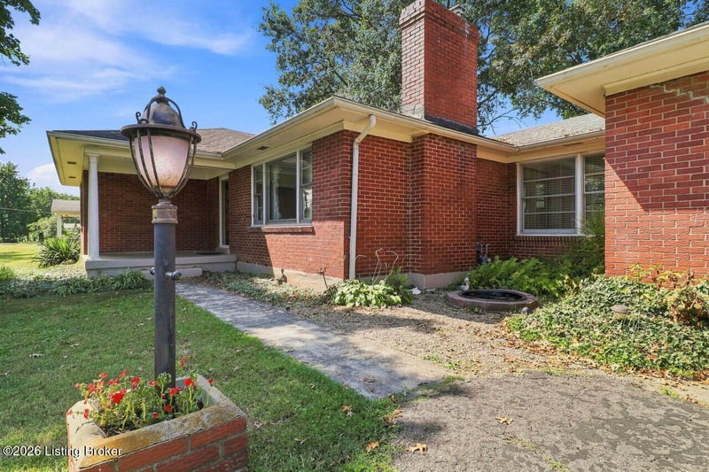2337 Coral Ridge Rd, Brooks, KY 40109