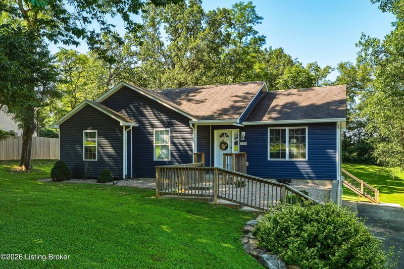 235 Fireside Dr, Brandenburg, KY 40108
