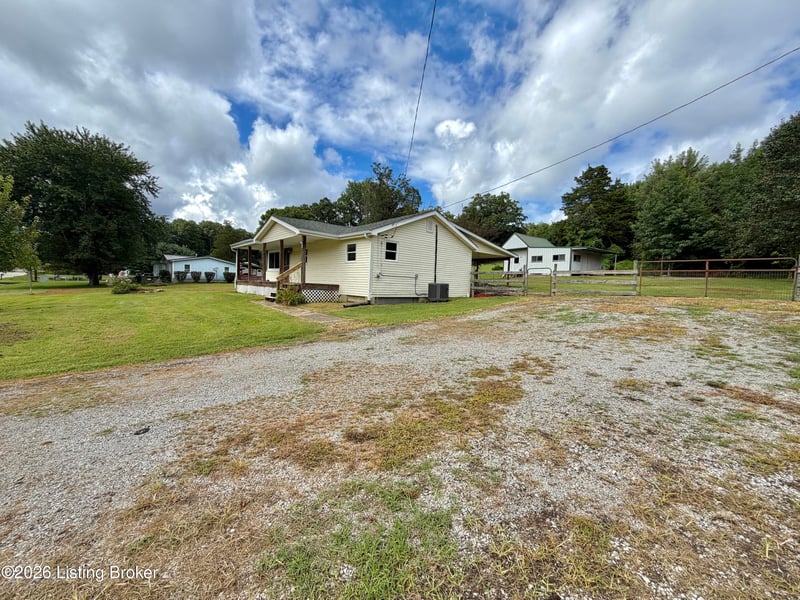 2358 Wilson Creek Rd, Lebanon Junction, KY 40150