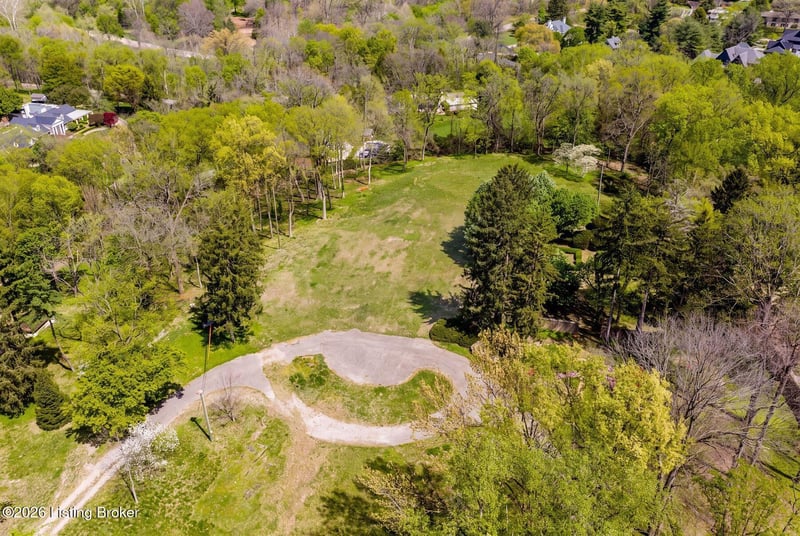 2360 Casselberry Ct, Louisville, KY 40205