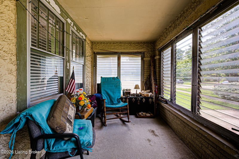 2360 Hawthorne Ave, Louisville, KY 40205