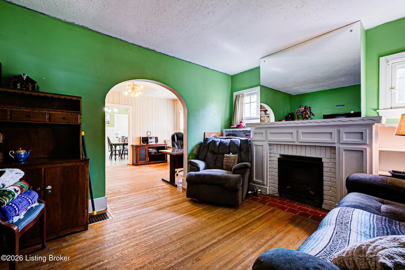 2360 Hawthorne Ave, Louisville, KY 40205