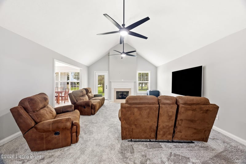 2368 Noah Bledsoe Rd, Smiths Grove, KY 42171