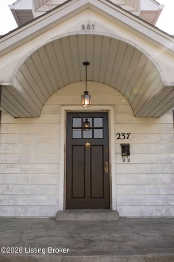 237 S Greensburg St, Hodgenville, KY 42748