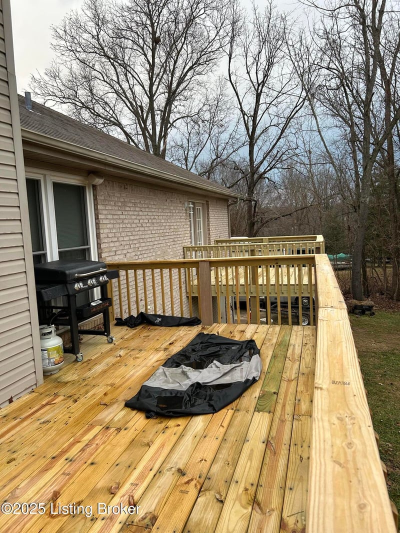 238 Pinnacle Dr, Brandenburg, KY 40108