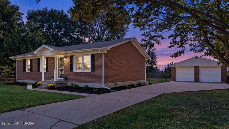 239 Sandra Dr, Mt Washington, KY 40047