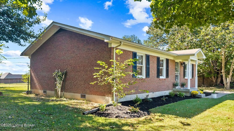 239 Sandra Dr, Mt Washington, KY 40047