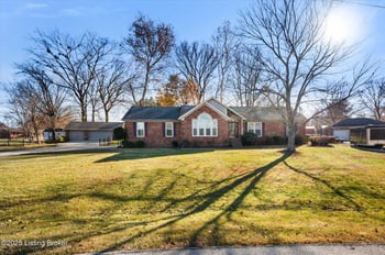239 Shady Pond Ln, Shepherdsville, KY 40165