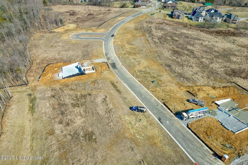 239 Shakes Creek Dr, Fisherville, KY 40023