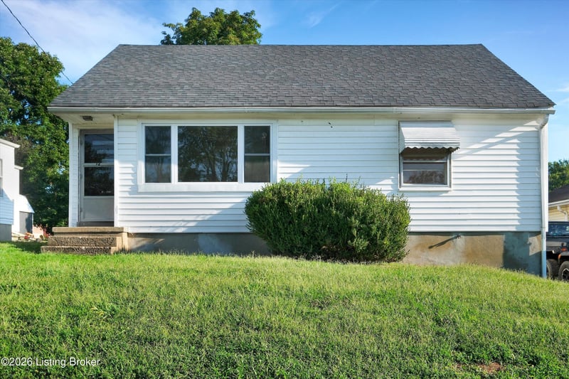 24 W College St, New Castle, KY 40050