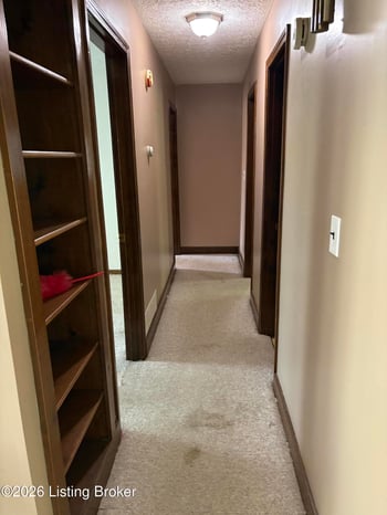 240 Waddell Ln, Shepherdsville, KY 40165