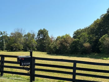 2400 Sir Roberts Way, Louisville, KY 40245