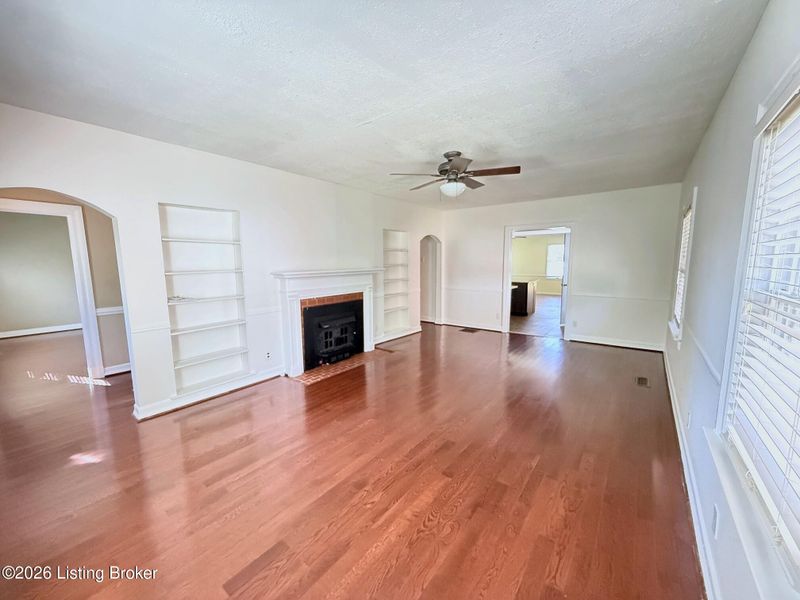 2401 Hawthorne Ave, Louisville, KY 40205