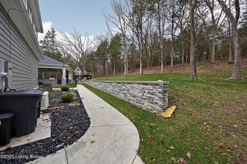 2405 Croake Station Rd, Springfield, KY 40069