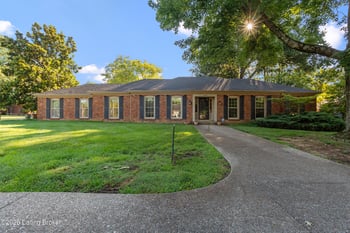 2409 Chattesworth Ln, Louisville, KY 40242