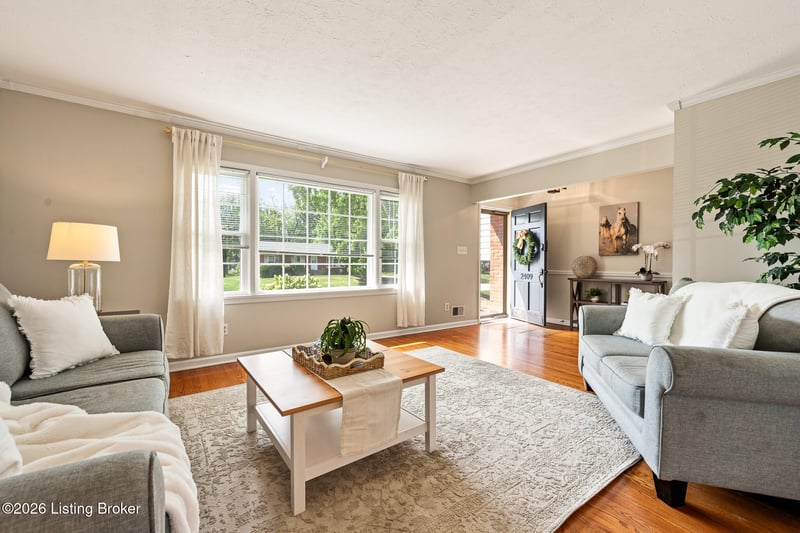 2409 Mahan Dr, Jeffersontown, KY 40299
