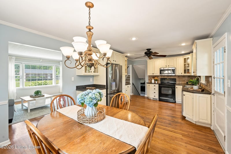 2409 Mahan Dr, Jeffersontown, KY 40299