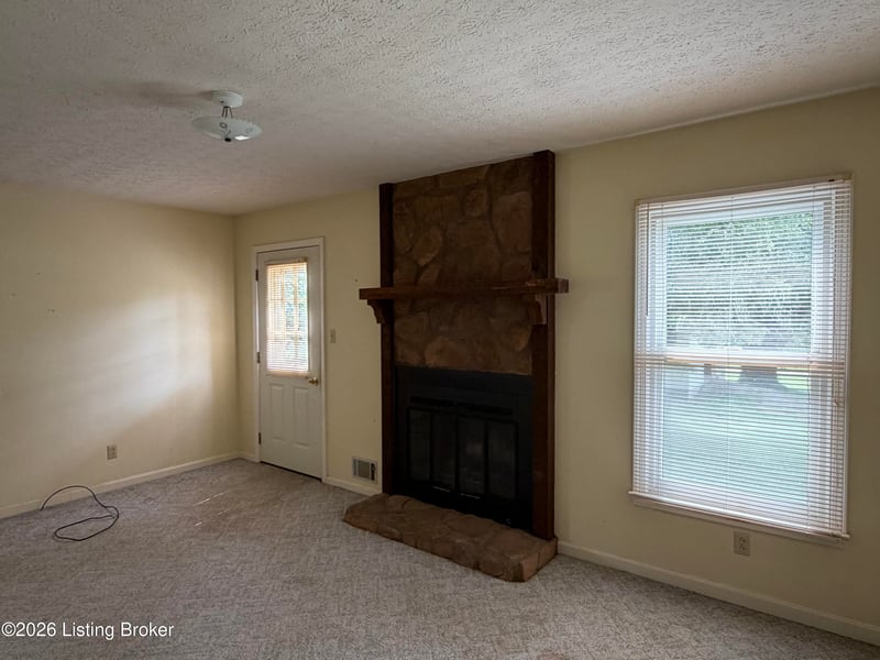 2410 Plum Run Rd, Bardstown, KY 40004