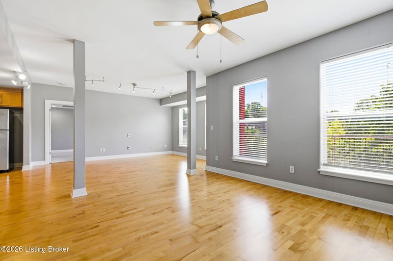 2411 Brownsboro Rd #301, Louisville, KY 40206