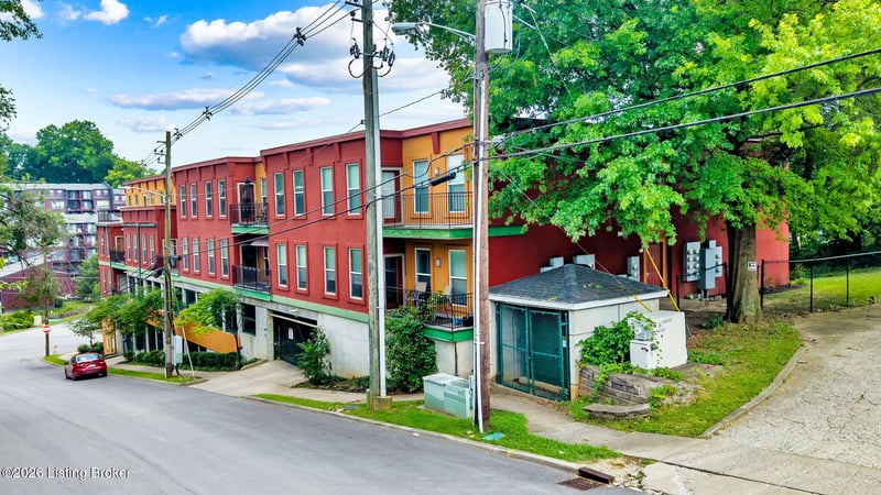 2411 Brownsboro Rd #APT 101, Louisville, KY 40206