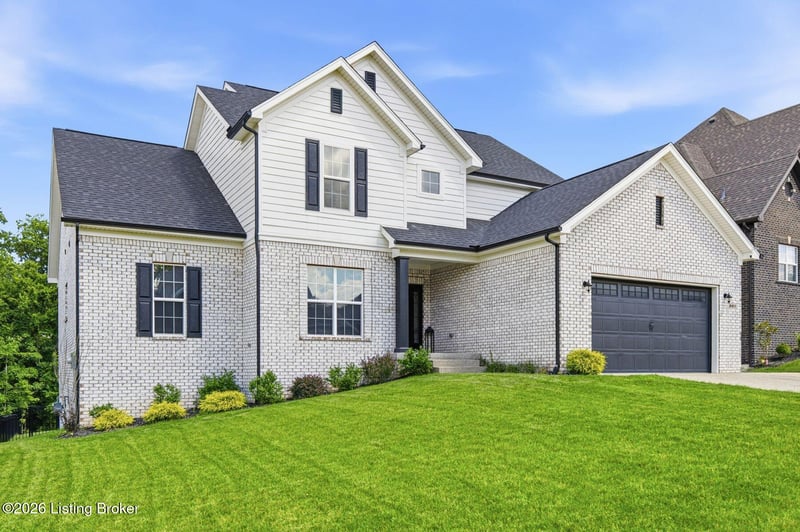 2411 Govern Ct, Fisherville, KY 40023