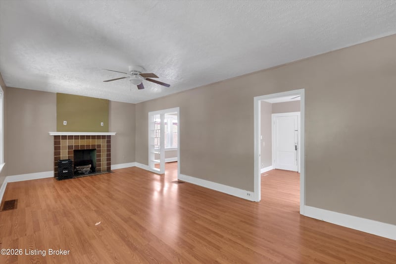 2411 Sherry Rd, Louisville, KY 40217