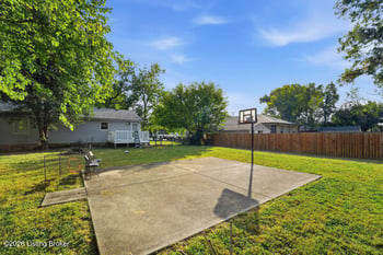 2413 Mercer Ave, Louisville, KY 40216