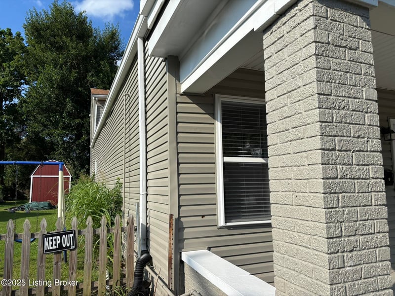 2417 Bank St, Louisville, KY 40212