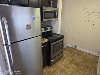 2419 Farnsley Rd, Louisville, KY 40216