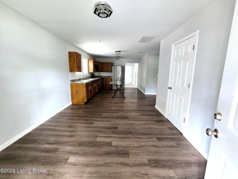 2419 Helen Ave, Louisville, KY 40216