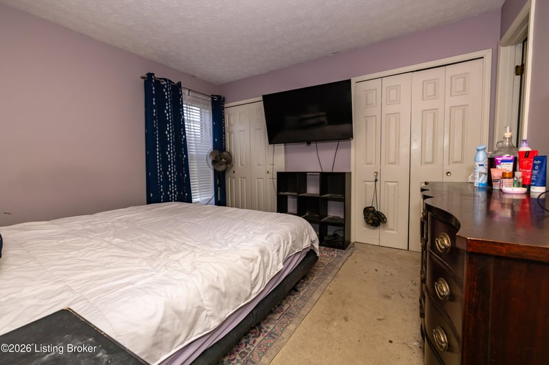 2419 Old Hickory Rd, Jeffersontown, KY 40299