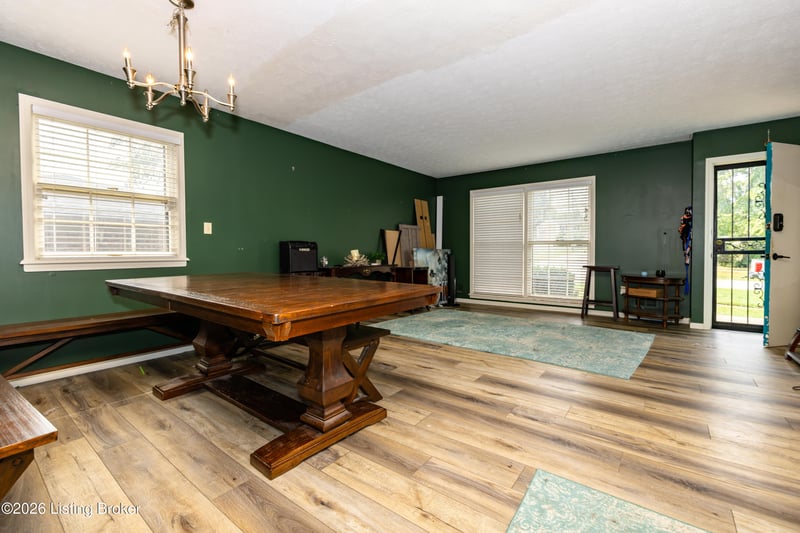 2419 Old Hickory Rd, Jeffersontown, KY 40299