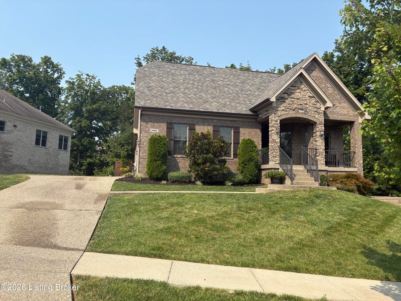 2420 Irish Bend Ct, Louisville, KY 40023