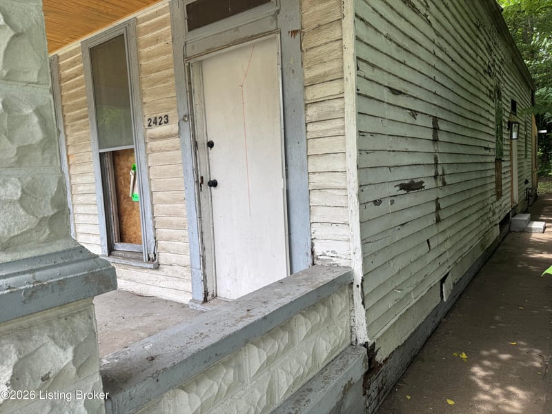 2423 Cedar St, Louisville, KY 40212