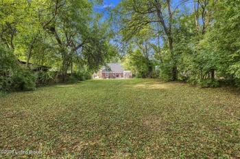 2424 Clarendon Ave, Louisville, KY 40205