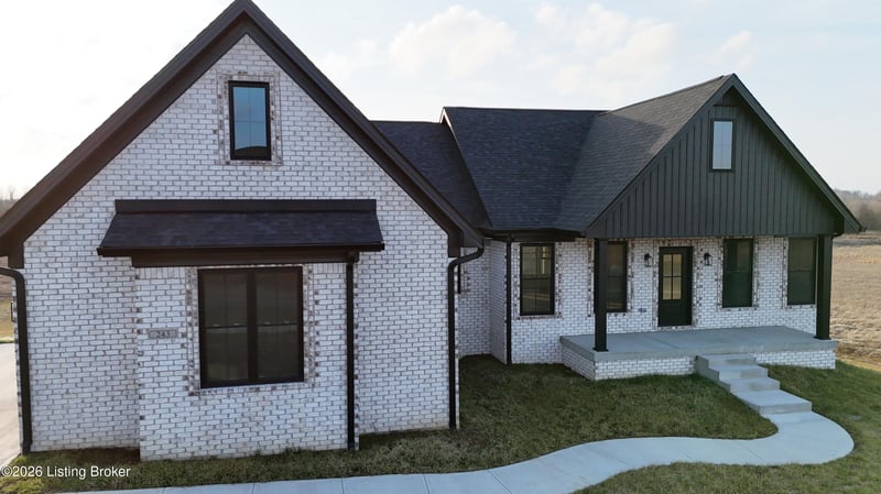 243 Sweet Grass Ct, Hodgenville, KY 42748