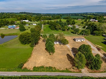 2437 Fallen Timber Rd, Campbellsville, KY 42718