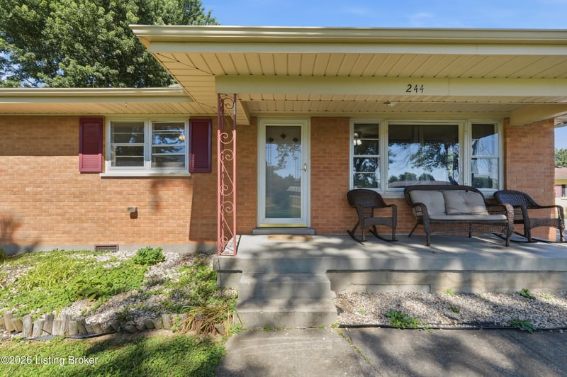 244 Dennis Dr, Shepherdsville, KY 40165