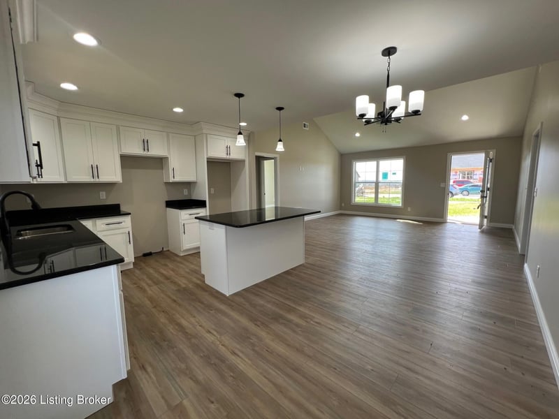 244 New Orleans Ct, Taylorsville, KY 40071