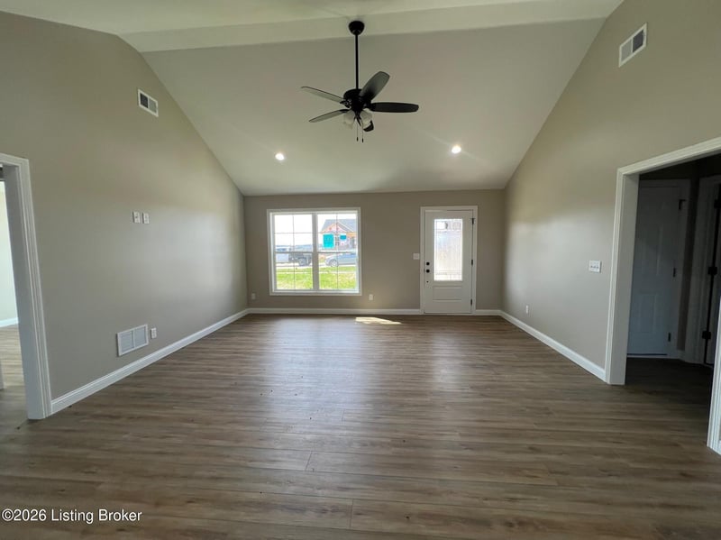 244 New Orleans Ct, Taylorsville, KY 40071