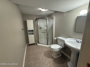 2444 Bradley Ave, Louisville, KY 40217